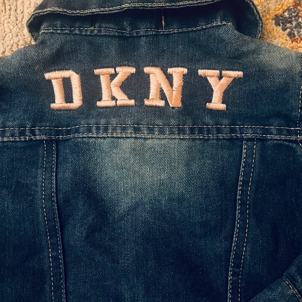DKNY Toddler 2T Little Girl Dark Blue Jean Denim Jacket Pink Embroidered EUC - Picture 3 of 7